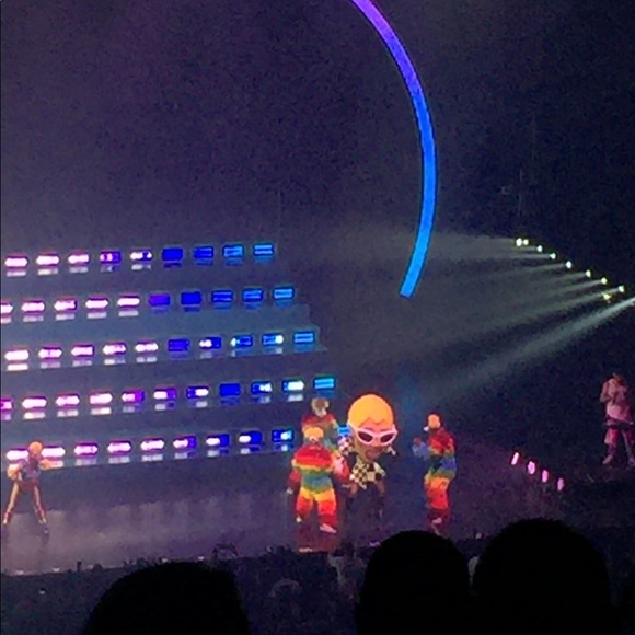 J Balvin X FriendsWithYou Tee - Picture 4 of 9